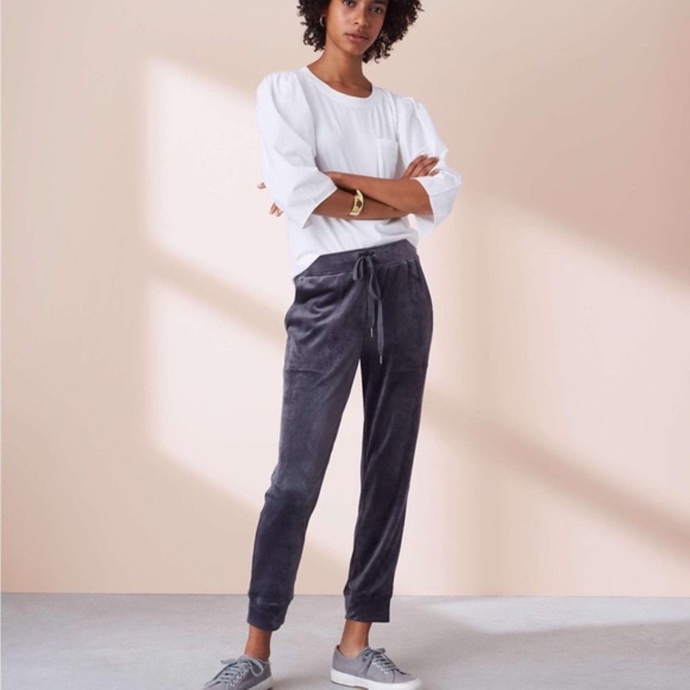 Lou & Grey Velour Upstate Sweatpants